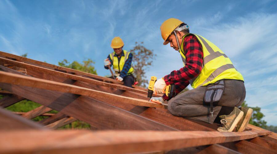 Professional Flat Roofing Installation in Flora, IN